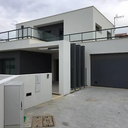 Met Het Rustige Salgado Op Wandelafstand Сан-Мартинью-ду-Порту