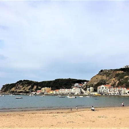 Met Het Rustige Salgado Op Wandelafstand Сан-Мартинью-ду-Порту