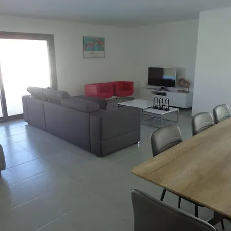 Met Het Rustige Salgado Op Wandelafstand * Сан-Мартинью-ду-Порту